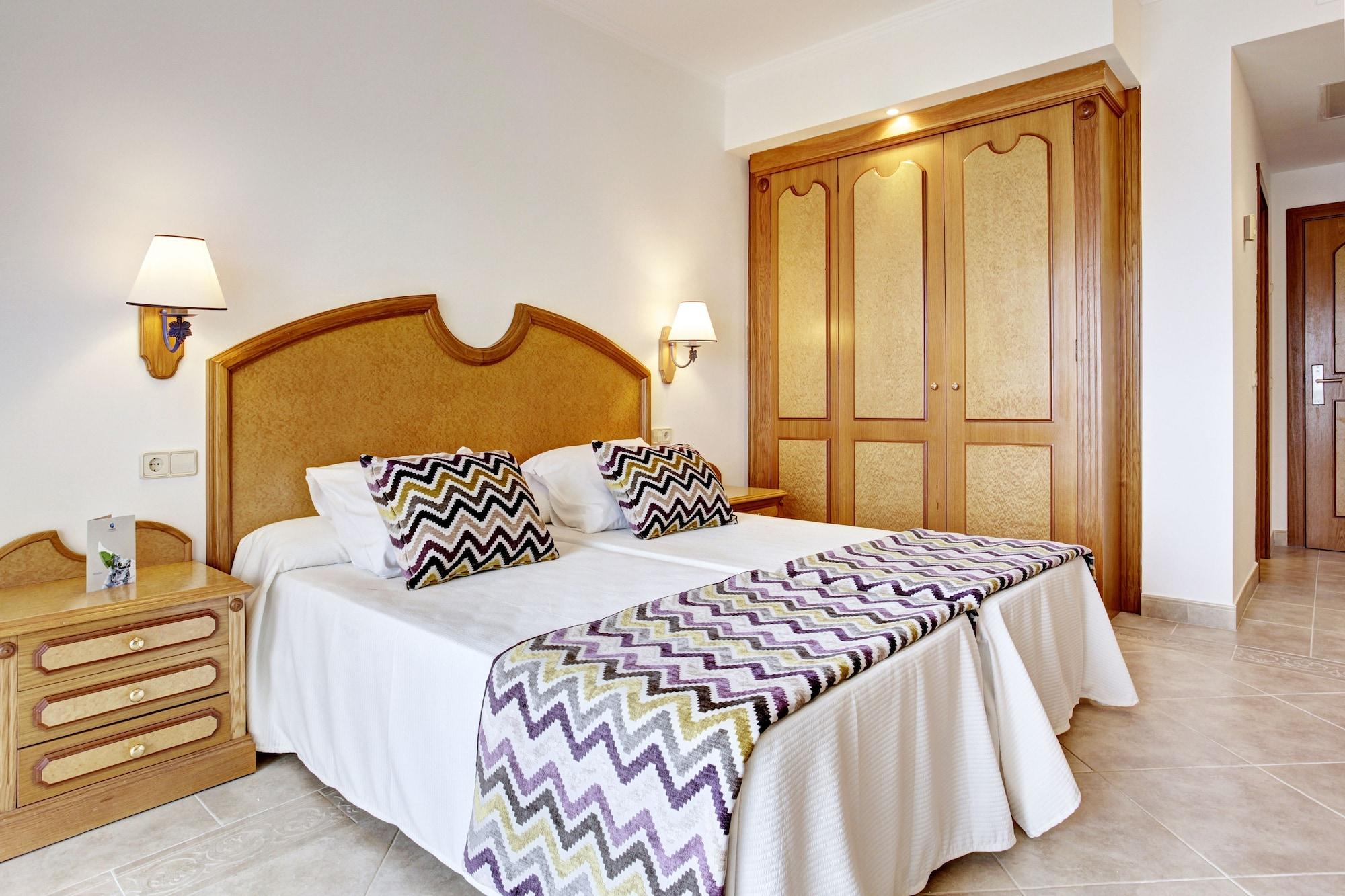 Grupotel Santa Eulària&Spa - Adults Only Santa Eularia des Riu Exterior foto