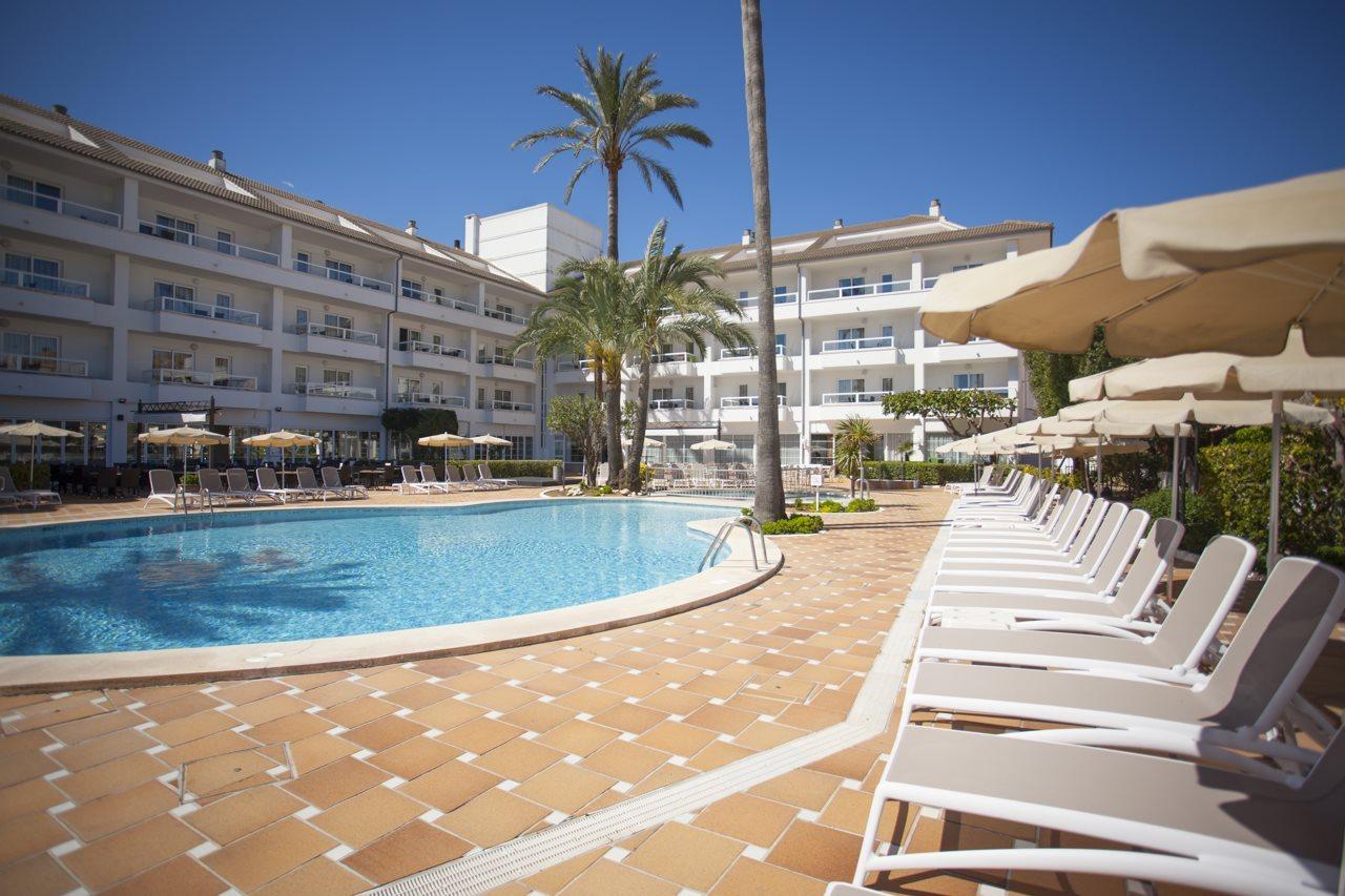 Grupotel Santa Eulària&Spa - Adults Only Santa Eularia des Riu Exterior foto
