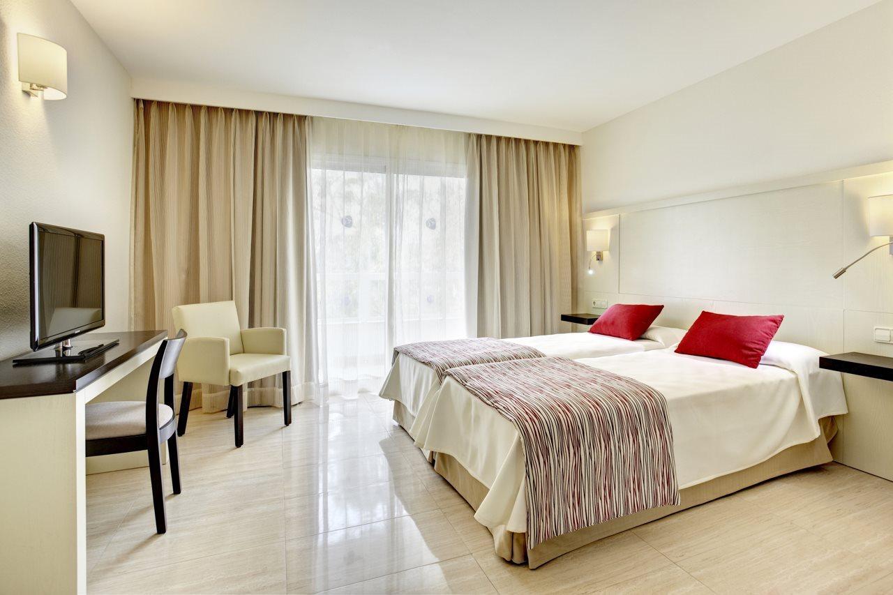 Grupotel Santa Eulària&Spa - Adults Only Santa Eularia des Riu Exterior foto